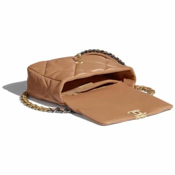 Chanel 19 Flap Bag In Caramel