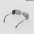 Burberry ‘B’ Lens Detail Rectangular Frame Sunglasses