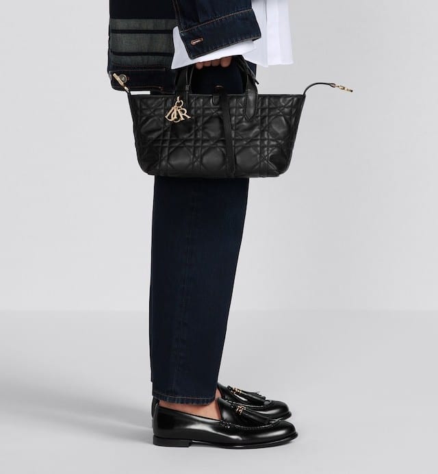 SMALL DIOR TOUJOURS BAG Black Macrocannage Calfskin