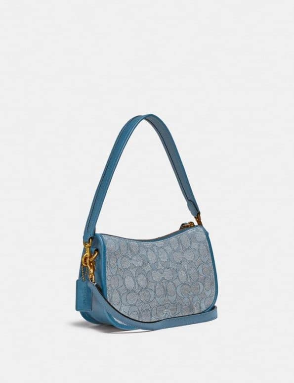 Coach Swinger Bag In Signature Jacquard