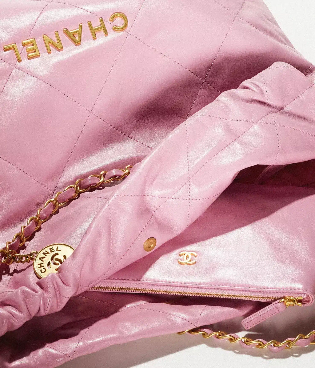 CHANEL 22 Large Handbag