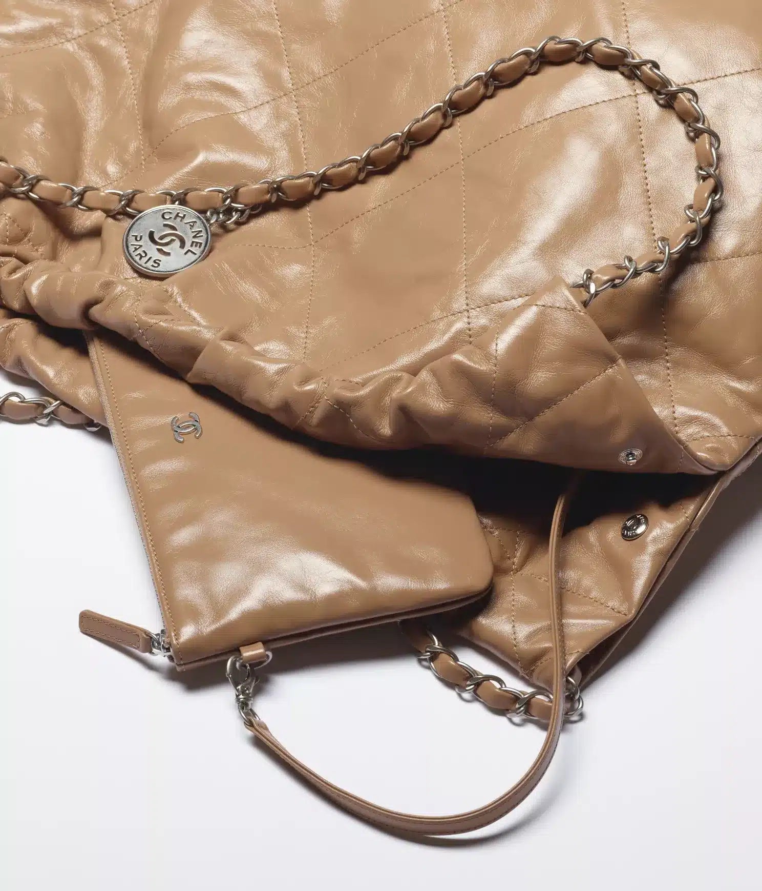 CHANEL 22 Large Handbag