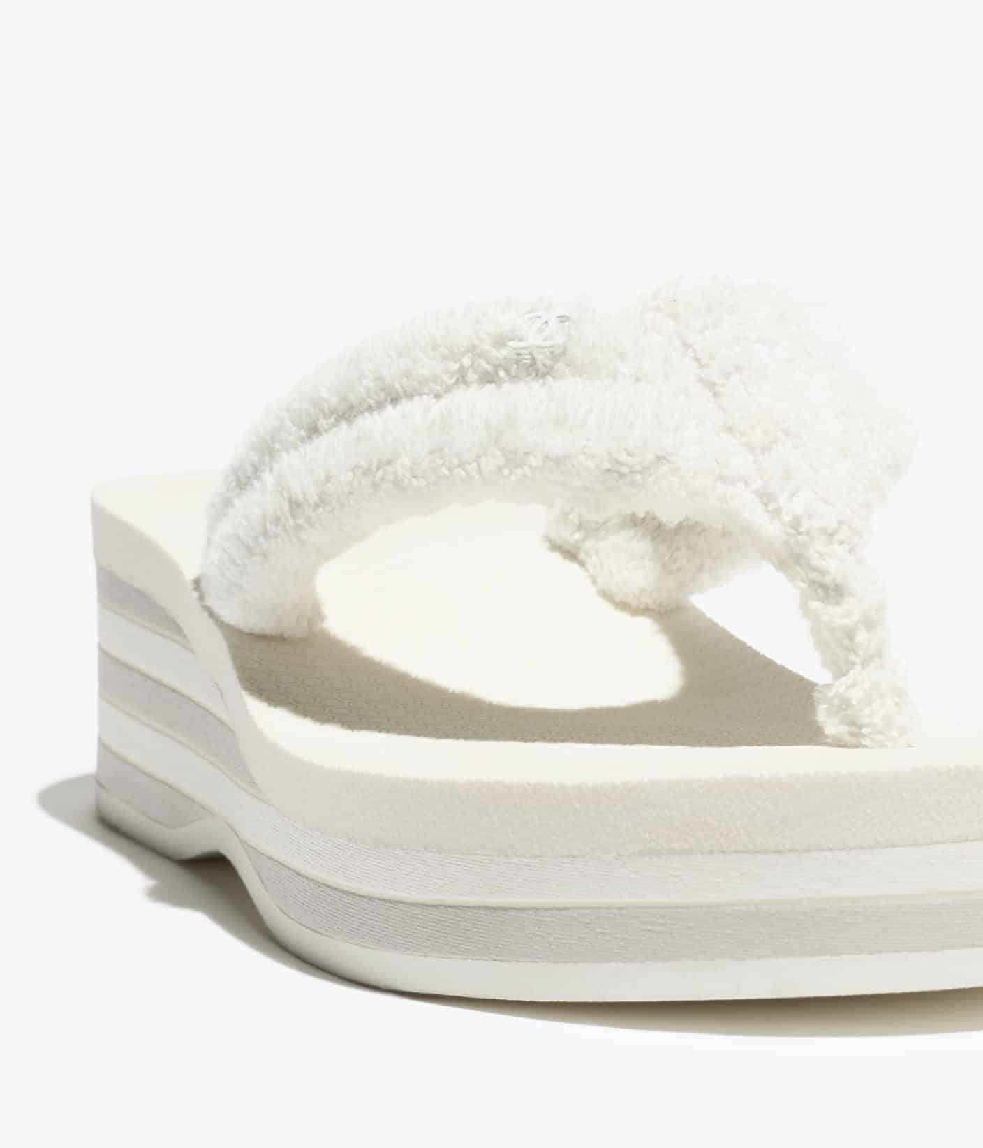 CHANEL SLIPPER