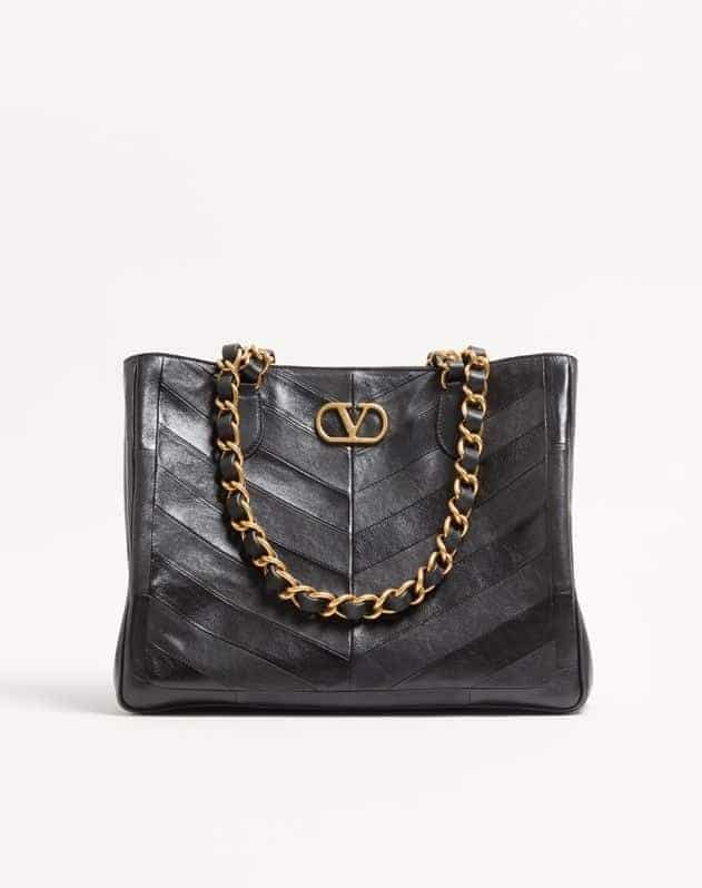Valentino Garavani Laseine Shopping Bag In Nappa Leather With A Chevron Pattern