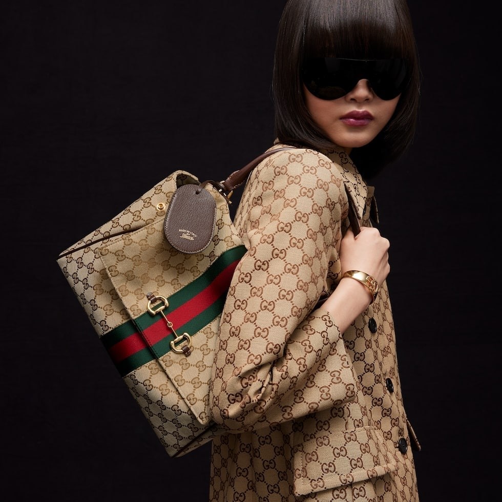 Paparazzo medium top handle bag