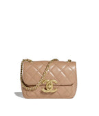 CHANEL flap bag in beige quilted lambskin