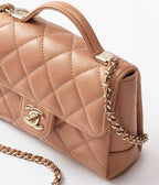 CHANEL flap bag in beige quilted lambskin