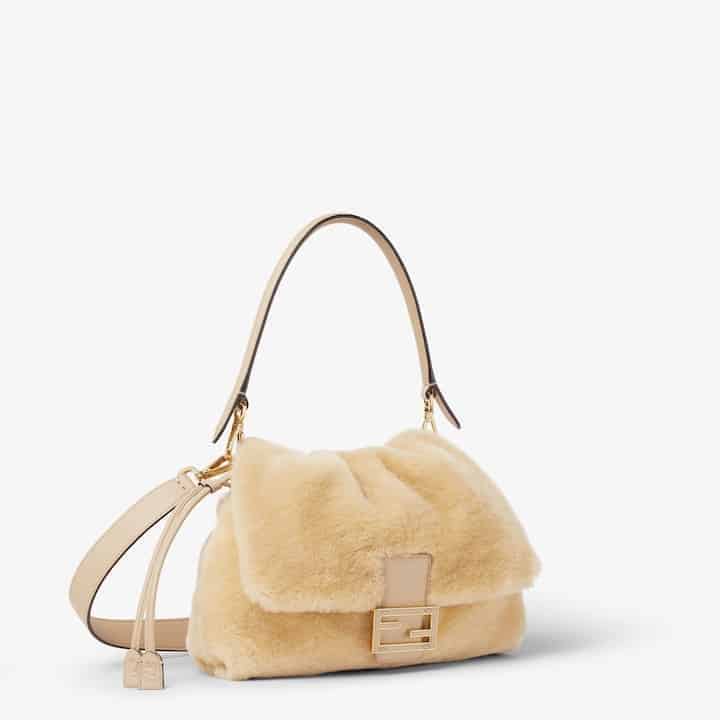Mamma Baguette Medium Beige shearling bag