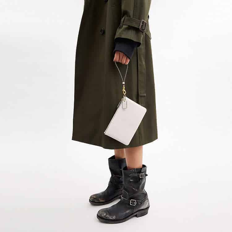 Essential Small Wristlet