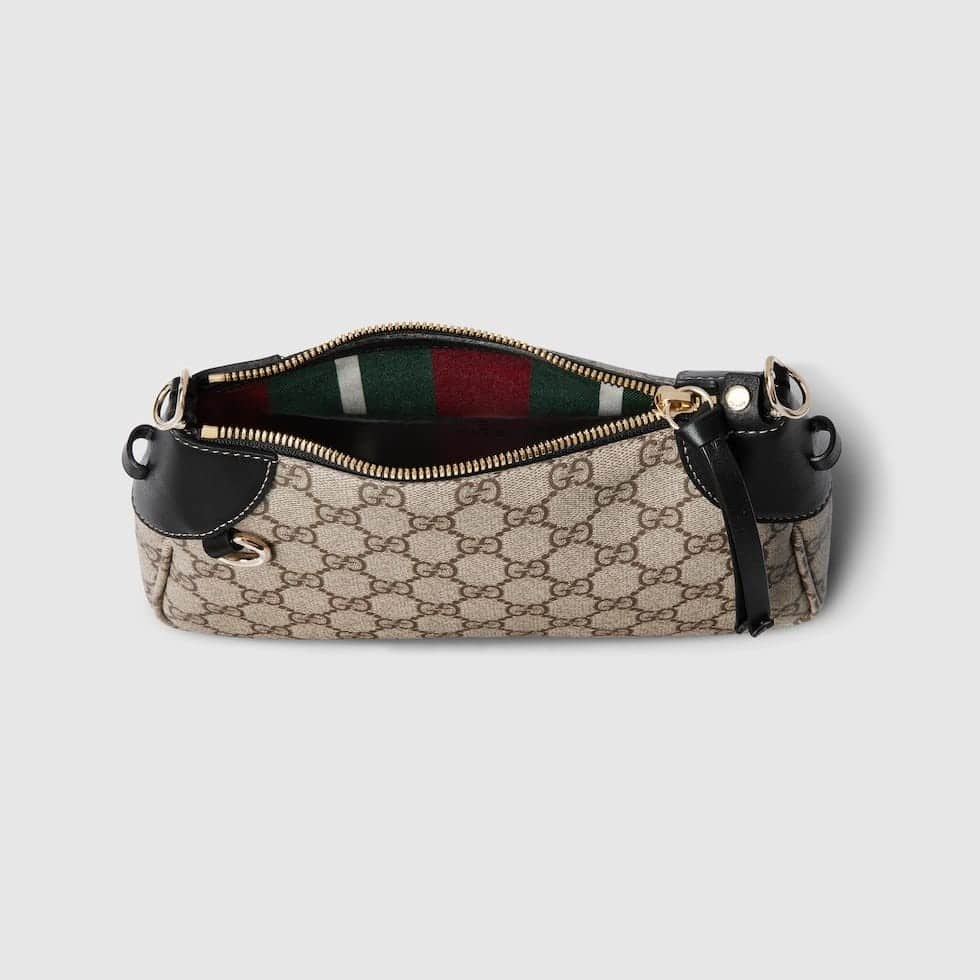 GG EMBLEM SMALL SHOULDER BAG