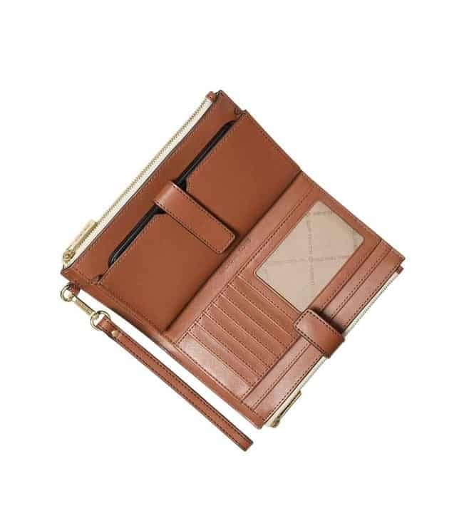 Vanilla Jet Set Signature Logo Wallet