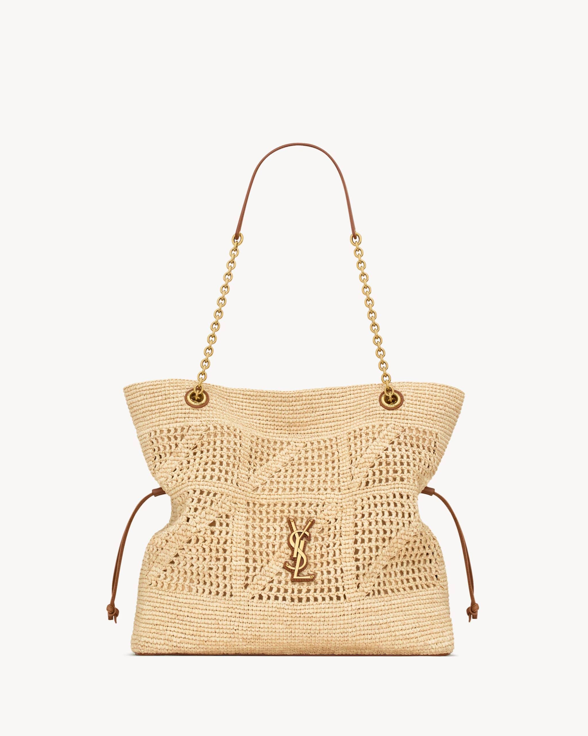JAMIE SHOPPING IN RAFFIA