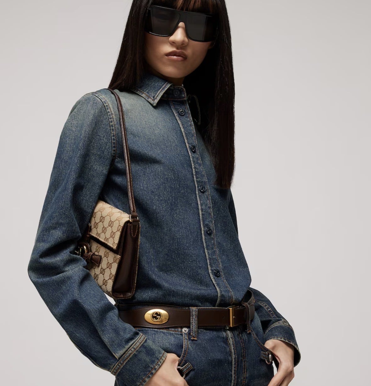 Belt with square buckle