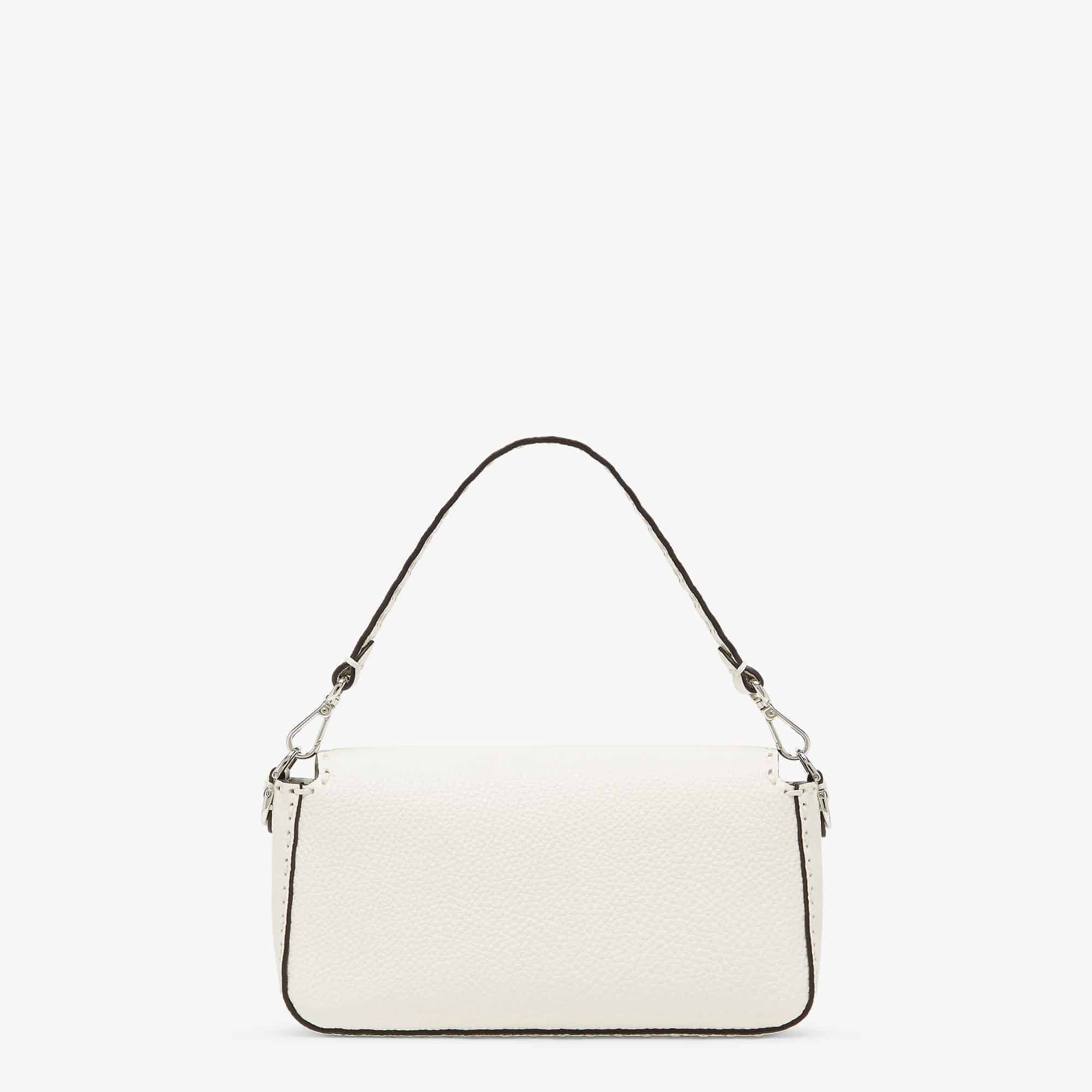 Baguette Ice white Selleria bag
