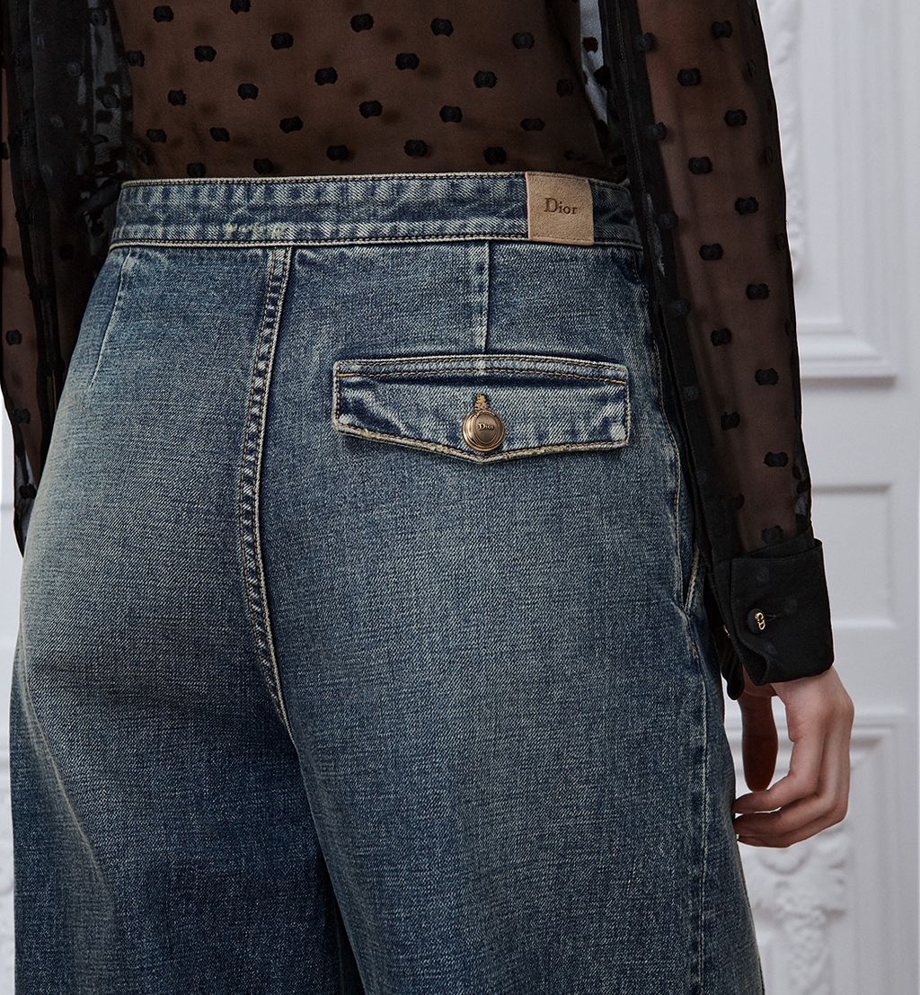 Flared Jeans