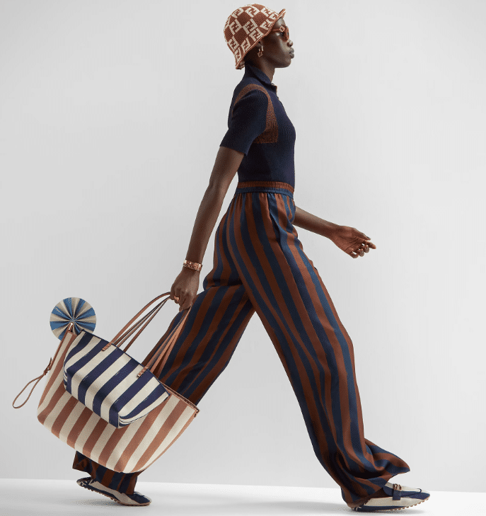 Reversible shopper in Pequin striped and beige FF fabric
