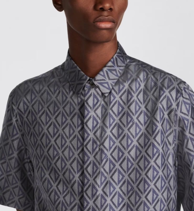 SHORT-SLEEVED